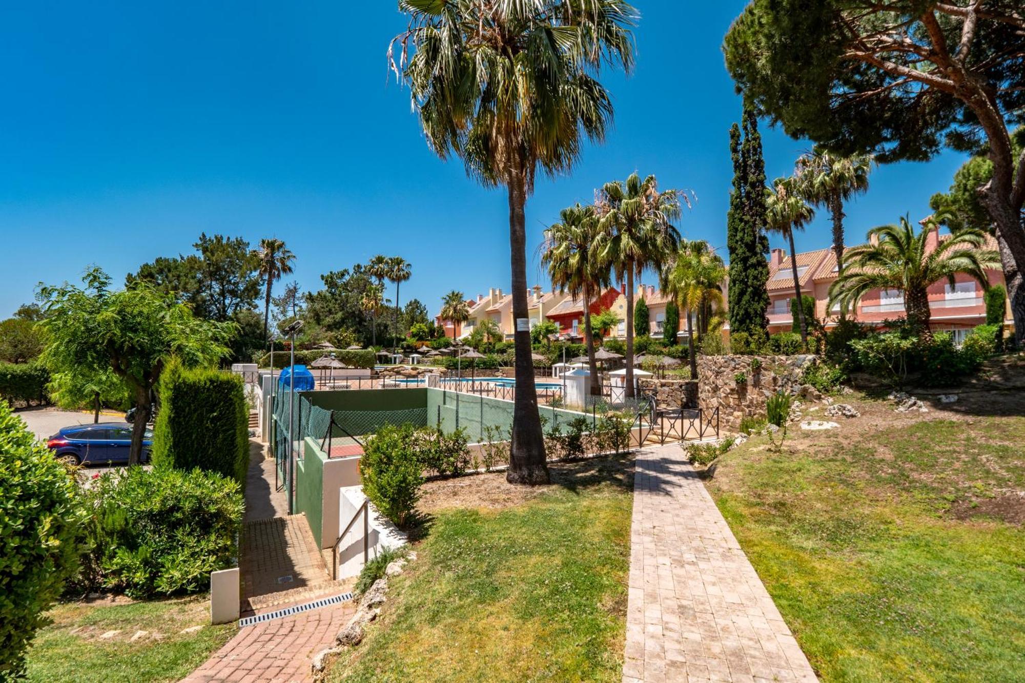 Bhost - Atlantica Golf * Islantilla